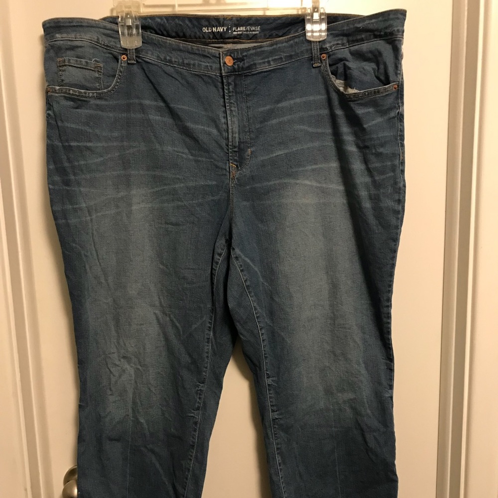 Old navy medium wash plus size flare crops